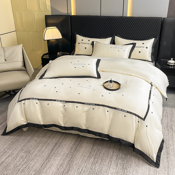 91家纺网 家纺一手货源 找家纺 狂想家 2025新款细斜纹冰丝高奢系列四件套 莫兰奶昔白