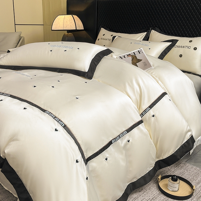 91家纺网 家纺一手货源 找家纺 狂想家 2025新款细斜纹冰丝高奢系列四件套 莫兰奶昔白