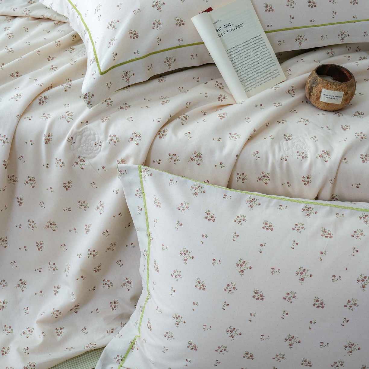 91家纺网 家纺一手货源 找家纺 丽卡家纺 2025新款小清新全棉纯棉夏被夏凉被空调被四件套 香雪海-绿