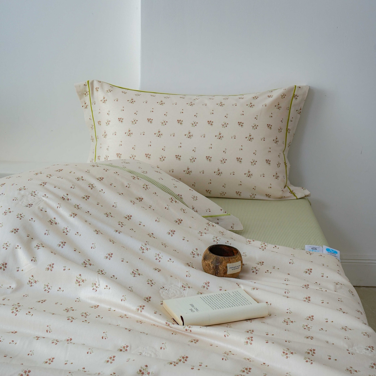 91家纺网 家纺一手货源 找家纺 丽卡家纺 2025新款小清新全棉纯棉夏被夏凉被空调被四件套 香雪海-绿