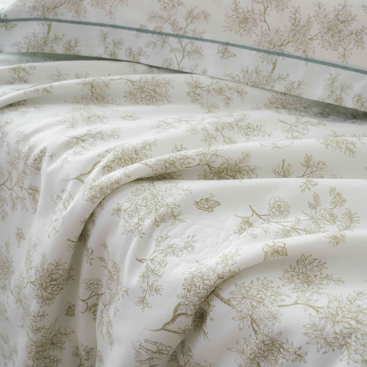 91家纺网 家纺一手货源 找家纺 丽卡家纺 2025新款小清新全棉纯棉夏被夏凉被空调被四件套 觅事-绿