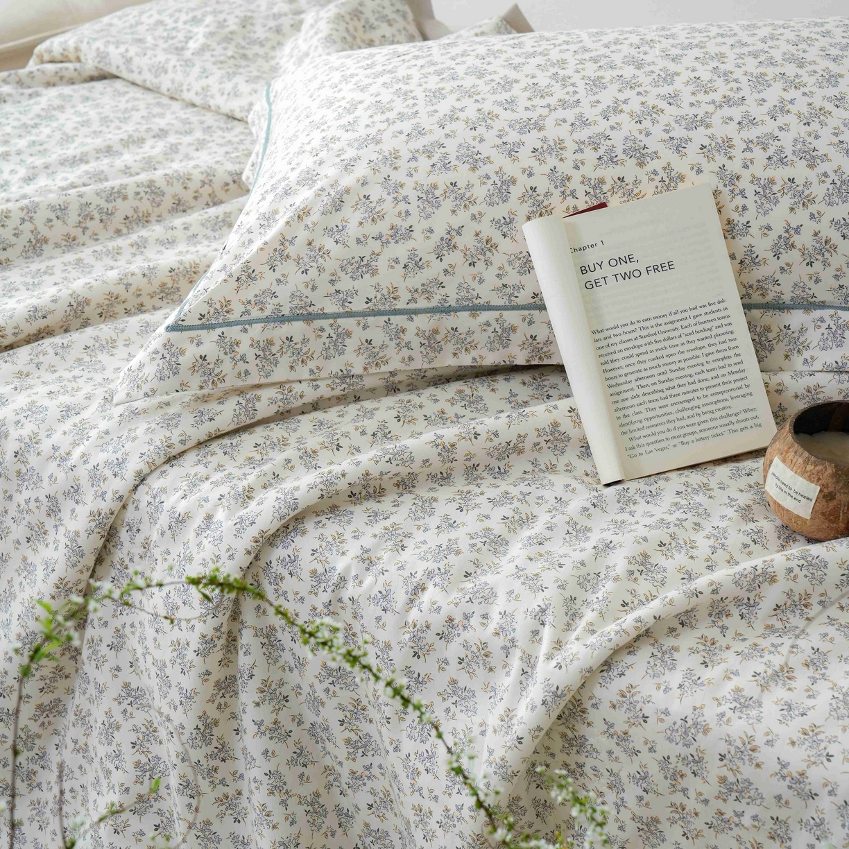 91家纺网 家纺一手货源 找家纺 丽卡家纺 2025新款小清新全棉纯棉夏被夏凉被空调被四件套 落雁花影-白