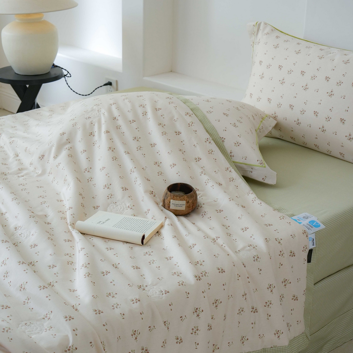 91家纺网 家纺一手货源 找家纺 丽卡家纺 2025新款小清新全棉纯棉夏被夏凉被空调被四件套 香雪海-绿