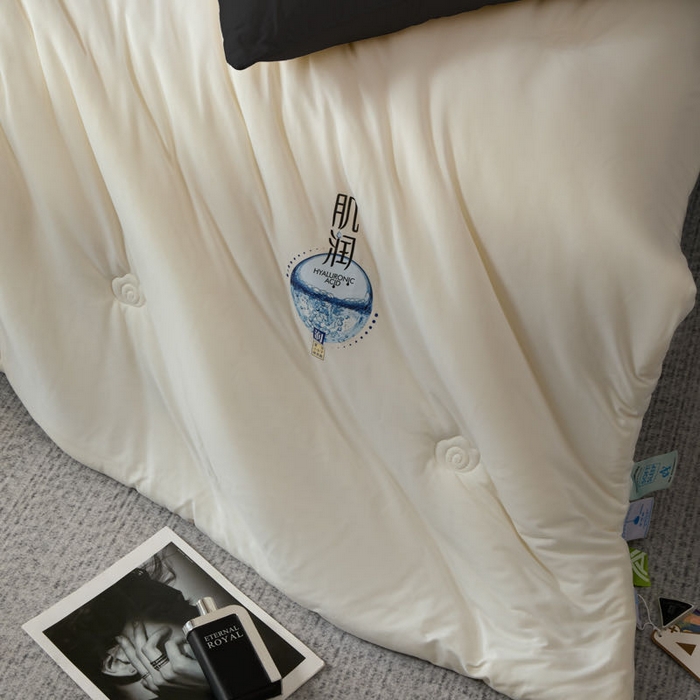 91家纺网 家纺一手货源 找家纺 （总）丽卡家纺 2025新款佩丽丝肌润养 颜玻尿酸春秋被冬被被子被芯