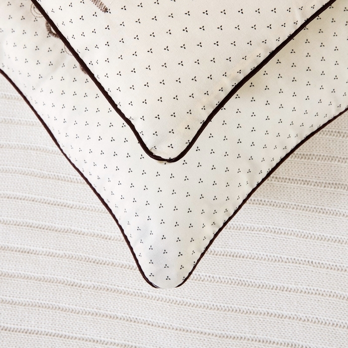 91家纺网 家纺一手货源 找家纺 大黄蜂家居家纺 2025新款冰丝提花三明治夹层透气枕套 枕芯决明子仅做展示