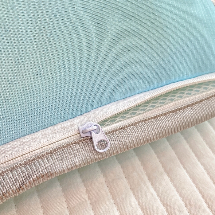 91家纺网 家纺一手货源 找家纺 大黄蜂家居家纺 2025新款冰丝提花三明治夹层透气枕套 飞行员