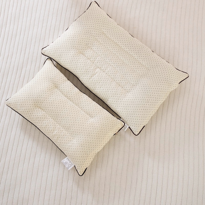 91家纺网 家纺一手货源 找家纺 大黄蜂家居家纺 2025新款冰丝提花三明治夹层透气枕套 枕芯决明子仅做展示