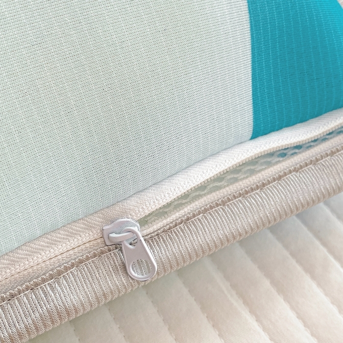 91家纺网 家纺一手货源 找家纺 大黄蜂家居家纺 2025新款冰丝提花三明治夹层透气枕套 公路汽车