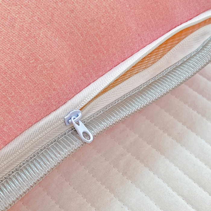 91家纺网 家纺一手货源 找家纺 大黄蜂家居家纺 2025新款冰丝提花三明治夹层透气枕套 彩虹小马