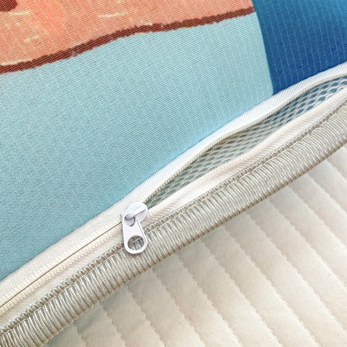 91家纺网 家纺一手货源 找家纺 大黄蜂家居家纺 2025新款冰丝提花三明治夹层透气枕套 动物乐园