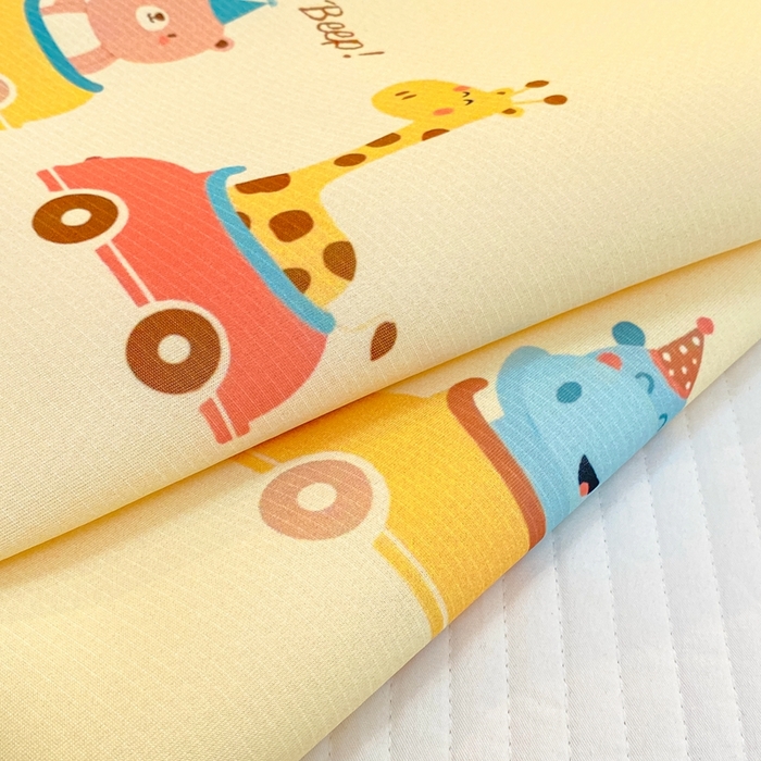 91家纺网 家纺一手货源 找家纺 大黄蜂家居家纺 2025新款冰丝提花三明治夹层透气枕套 游乐园