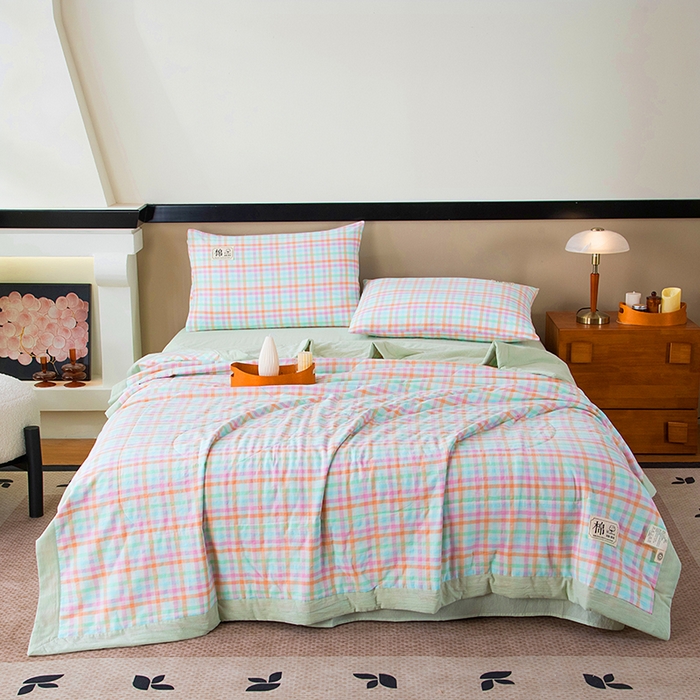 91家纺网 家纺一手货源 找家纺 三俏家纺 2025新款新疆棉花被夏被100%里外全棉棉花夏被无印风全棉色织水洗棉夏凉被空调被春秋被单人可机洗-风格二 游园