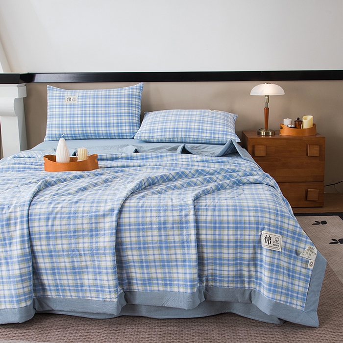 91家纺网 家纺一手货源 找家纺 三俏家纺 2025新款新疆棉花被夏被100%里外全棉棉花夏被无印风全棉色织水洗棉夏凉被空调被春秋被单人可机洗-风格二 蓝梦