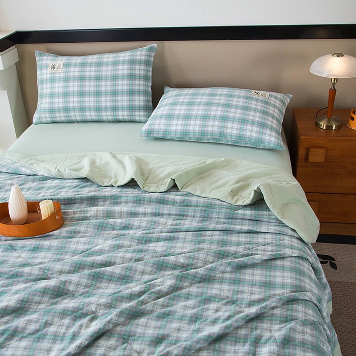 91家纺网 家纺一手货源 找家纺 三俏家纺 2025新款新疆棉花被夏被100%里外全棉棉花夏被无印风全棉色织水洗棉夏凉被空调被春秋被单人可机洗-风格二 海潮