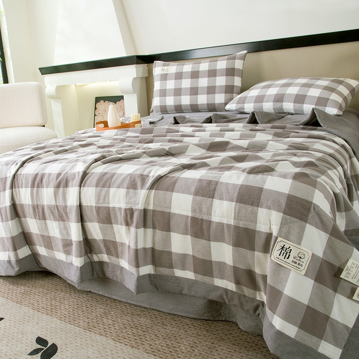 91家纺网 家纺一手货源 找家纺 三俏家纺 2025新款新疆棉花被夏被100%里外全棉棉花夏被无印风全棉色织水洗棉夏凉被空调被春秋被单人可机洗-风格二 雨蒙