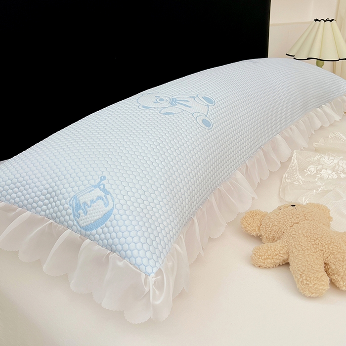 91家纺网 家纺一手货源 找家纺 梦舒羽 2025春夏新款冰豆豆花边双人单枕套枕套单件 冰豆豆-小熊蓝