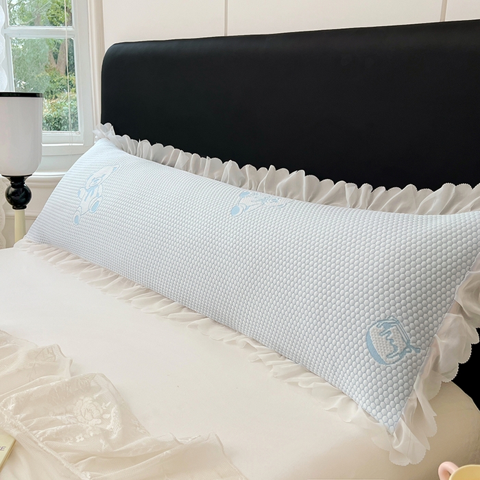 91家纺网 家纺一手货源 找家纺 梦舒羽 2025春夏新款冰豆豆花边双人单枕套枕套单件 冰豆豆-小熊蓝