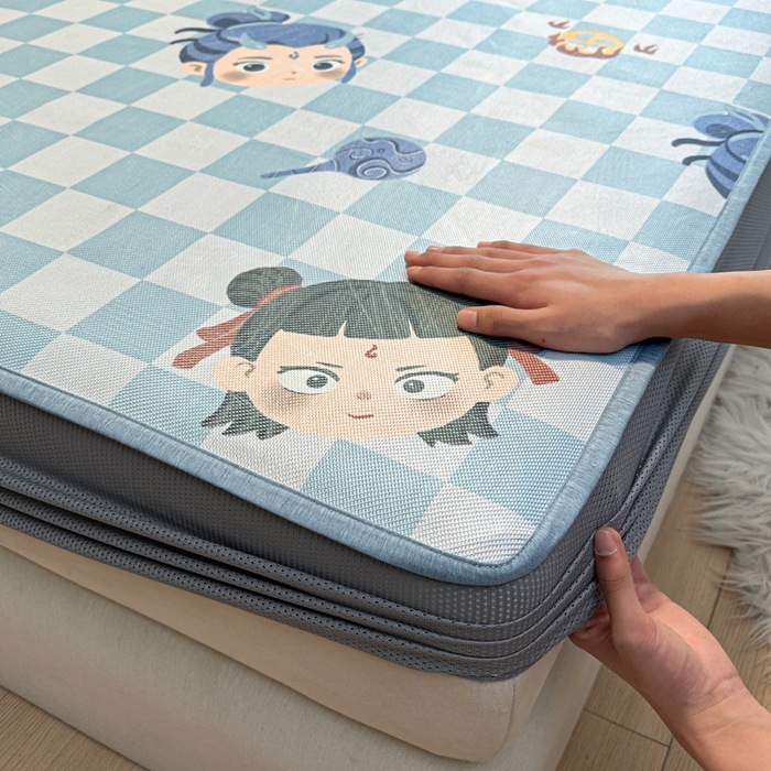 91家纺网 家纺一手货源 找家纺 迪乐妮 2025新款真冰藤印花床笠款凉席 吒儿