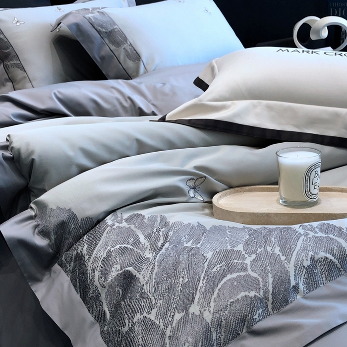 91家纺网 家纺一手货源 找家纺 佳汐蓝2025新款清雅自然刺绣黄金棉系列四件套价格表券后不低于498/518元 春野浮绿-雾隐灰