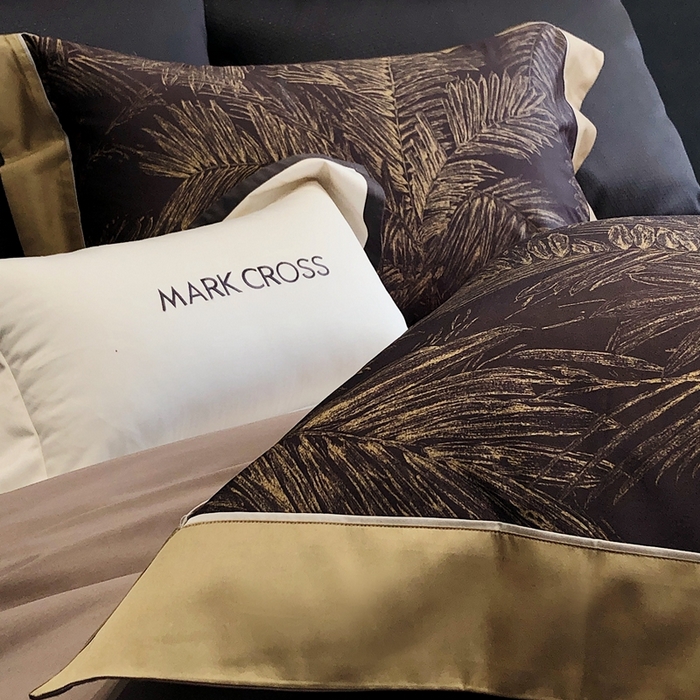 91家纺网 家纺一手货源 找家纺 佳汐蓝2025新款典雅诗意花卉全棉印花四件套券后不低于438/458元 烟火星辰-曜夜黑