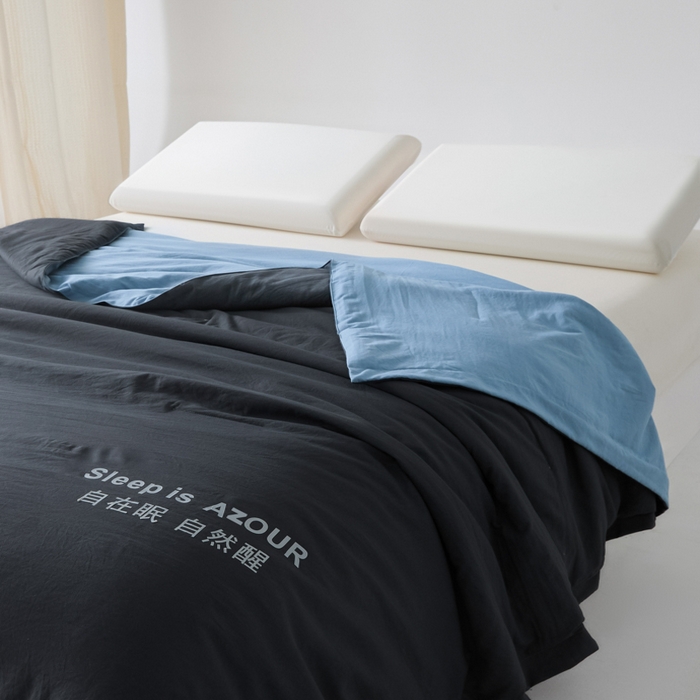 91家纺网 家纺一手货源 找家纺 闲鱼家纺 2025新款某朵同款深睡Pro夏被 自在眠  自然醒 深灰+普鲁士蓝