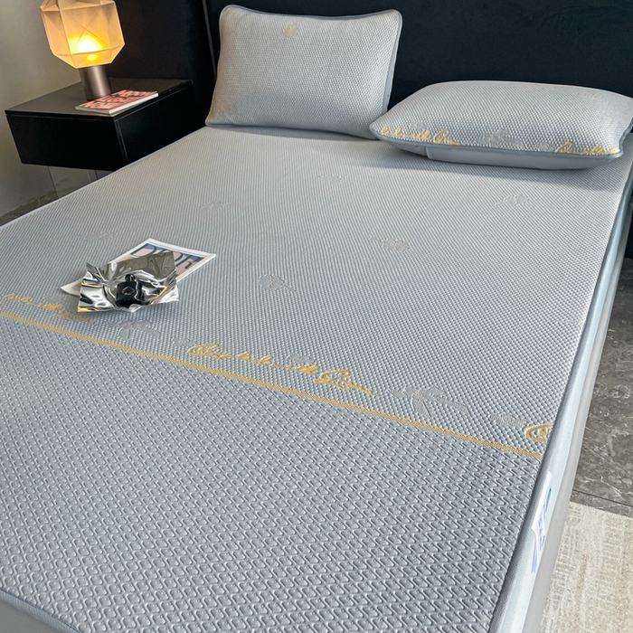 91家纺网 家纺一手货源 找家纺 2025新款提花冰豆豆凉席床笠床席三件套幸运草系列 幸运草-灰