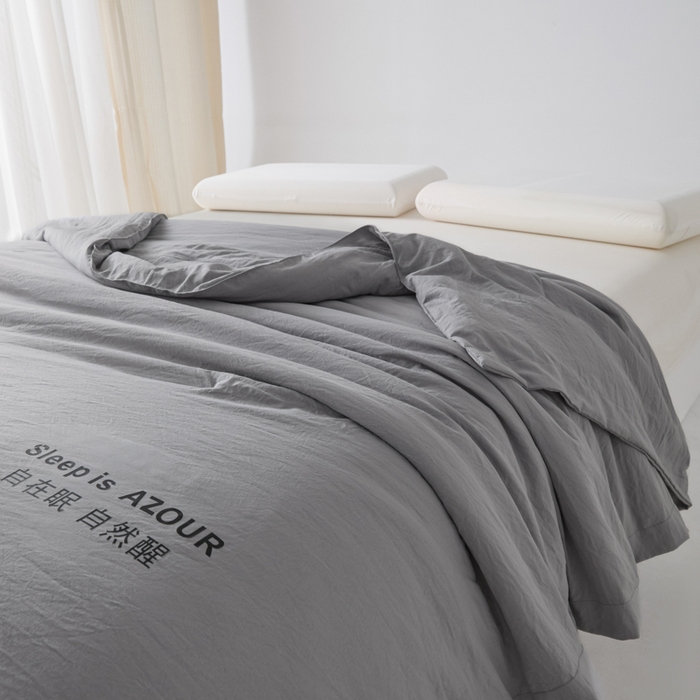 91家纺网 家纺一手货源 找家纺 闲鱼家纺 2025新款某朵同款深睡Pro夏被 自在眠  自然醒 浅灰