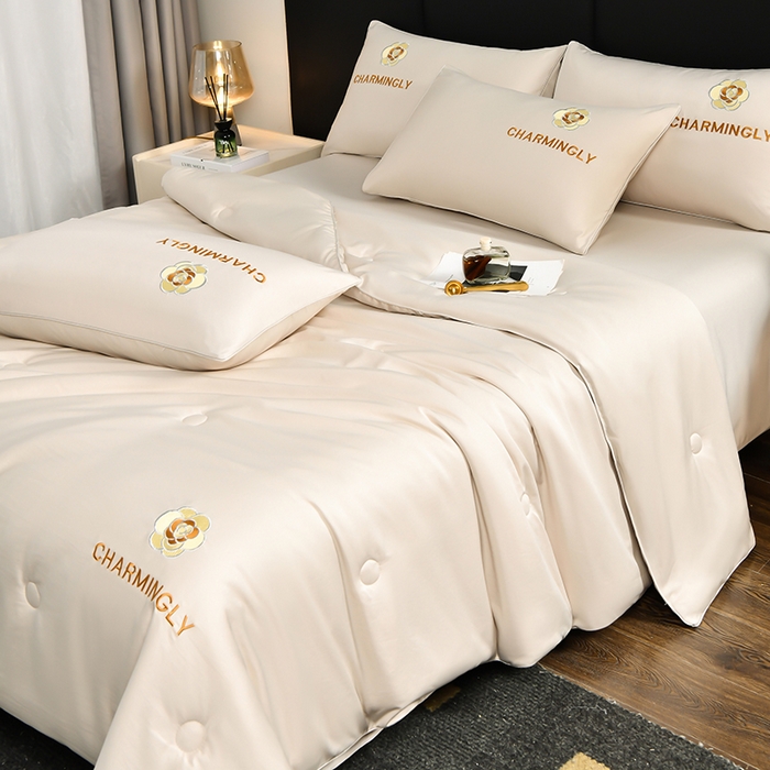 91家纺网 家纺一手货源 找家纺 优尚家纺 2025新款水洗天丝刺绣夏被夏被四件套 米咖色