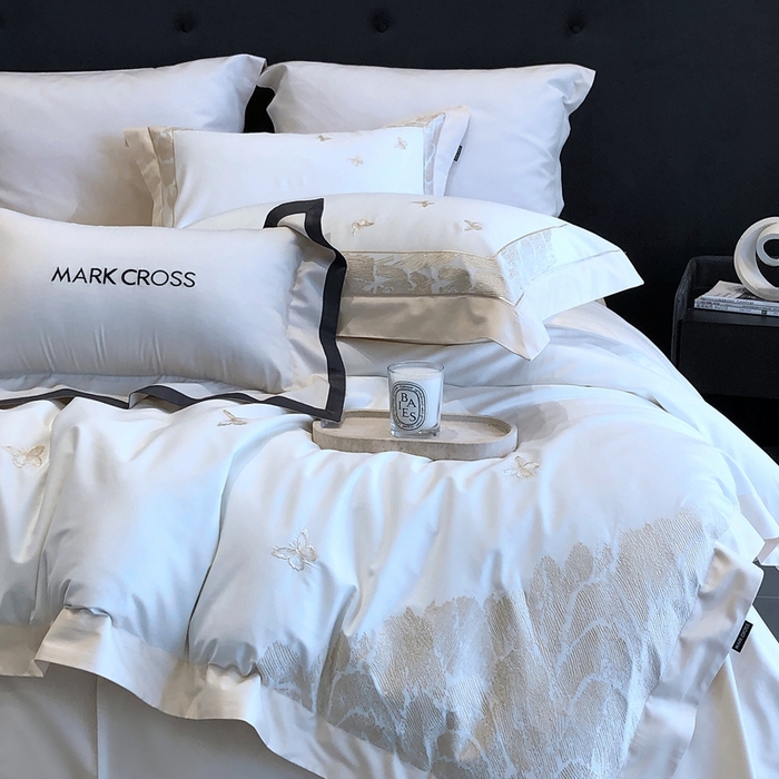 91家纺网 家纺一手货源 找家纺 佳汐蓝2025新款清雅自然刺绣黄金棉系列四件套价格表券后不低于498/518元 春野浮绿-奶杏白