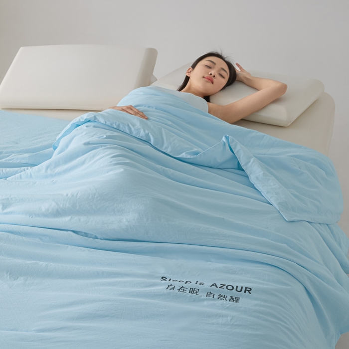 91家纺网 家纺一手货源 找家纺 闲鱼家纺 2025新款某朵同款深睡Pro夏被 自在眠  自然醒 克莱茵蓝