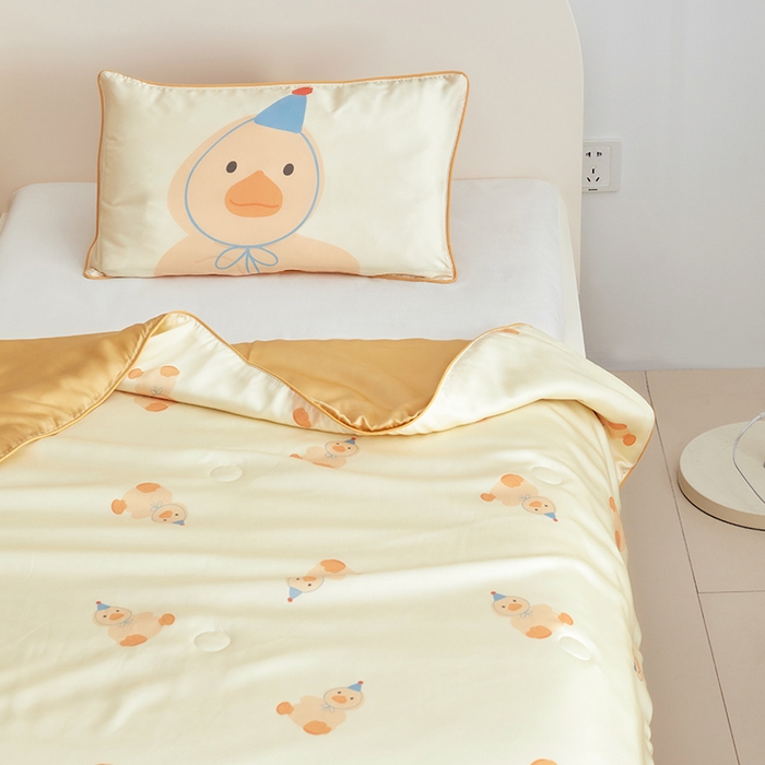 91家纺网 家纺一手货源 找家纺 荷马之梦 2025新款A类60s原创手绘卡通大豆纤维儿童夏被 毛绒鸭