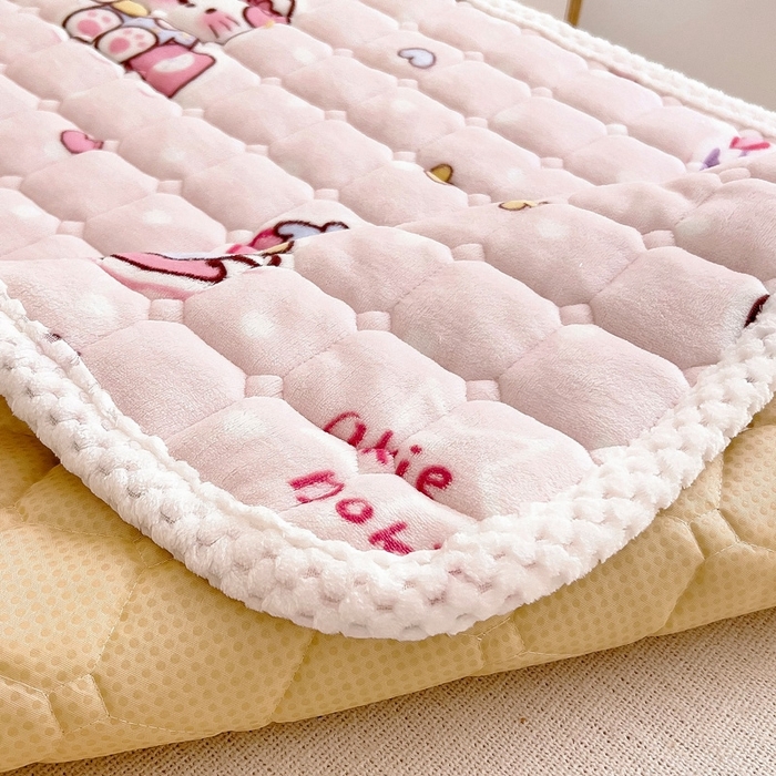 91家纺网 家纺一手货源 找家纺 梵赫家纺2024新款牛奶绒床护垫床垫幼儿园床垫儿童床垫可水洗 垫套-Kitty猫咪