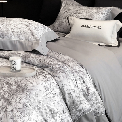 91家纺网 家纺一手货源 找家纺 佳汐蓝2025新款典雅诗意花卉全棉印花四件套券后不低于438/458元 雾隐巴黎-星空灰