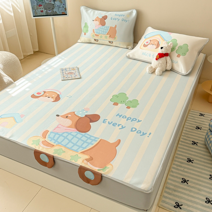 91家纺网 家纺一手货源 找家纺 慕尚家纺 2025新款凉感卡通工艺席床笠-小腊肠