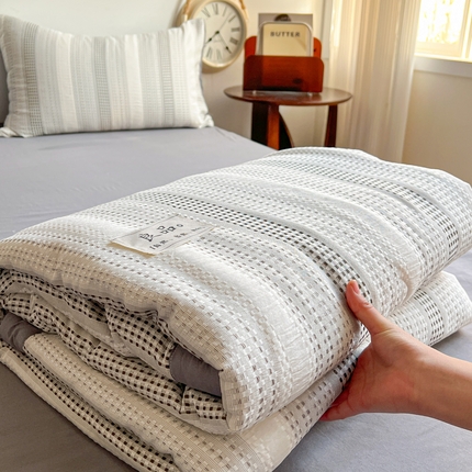 91家纺网 家纺一手货源 找家纺 （总）灰鲸 灰鲸 2025新款色织提花良品夏被四件套夏凉被空调被