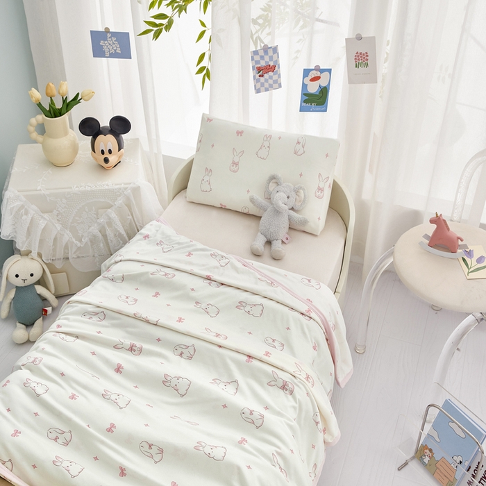 91家纺网 家纺一手货源 找家纺 丝涟家居 2025新款婴儿裸睡级凉感针织毯幼儿园夏被儿童夏被毯子 乖乖兔