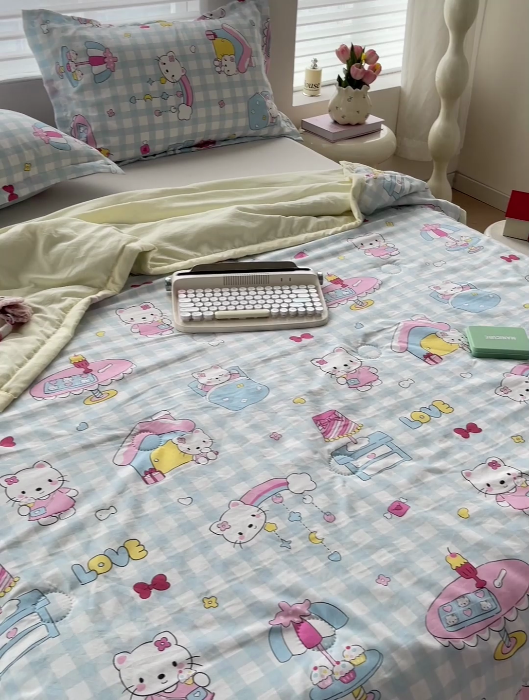 91家纺网 家纺一手货源 找家纺 富艺隆 2025新款水洗棉双层纱夏被 蛋糕小猫蓝