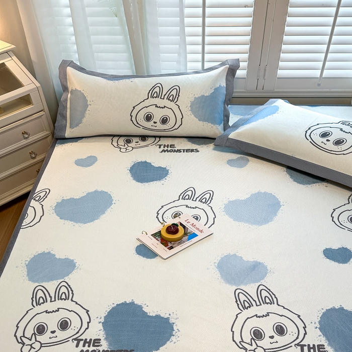 91家纺网 家纺一手货源 找家纺 迪乐妮 2025新款真冰藤印花床笠款凉席 小怪兽