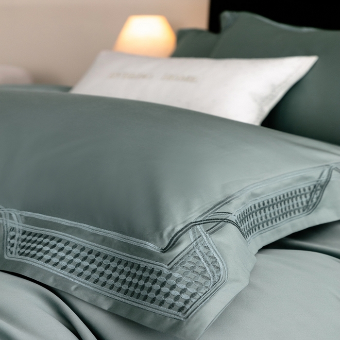 91家纺网 家纺一手货源 找家纺 馨蕊家居 2025春夏新品100s高奢典藏简约全棉系列 棉凯伦-北卡蓝