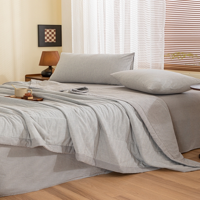 91家纺网 家纺一手货源 找家纺 鑫棉坊 2025新款全棉色织水洗棉A类棉花夏被可机洗空调被四件套床单枕套 浅灰谧境