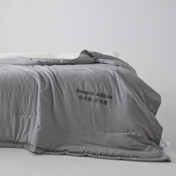 91家纺网 家纺一手货源 找家纺 闲鱼家纺 2025新款某朵同款深睡Pro夏被 自在眠  自然醒 浅灰