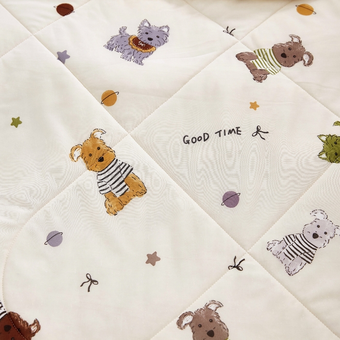 91家纺网 家纺一手货源 找家纺 丝涟家居 2025新款A类卡通小清新双面印花凉感丝夏被雪纳瑞