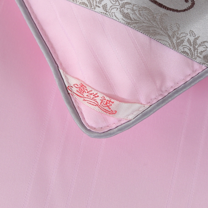 91家纺网 家纺一手货源 找家纺 2025新款全棉缎条贡缎提花被子被芯夏凉被春秋被冬被二合一子母被 粉色