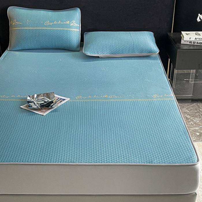 91家纺网 家纺一手货源 找家纺 2025新款提花冰豆豆凉席床笠床席三件套幸运草系列 幸运草-蓝