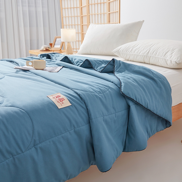 91家纺网 家纺一手货源 找家纺 熙宴家纺 2025新款纯色水洗棉新疆棉花夏被 冰蓝