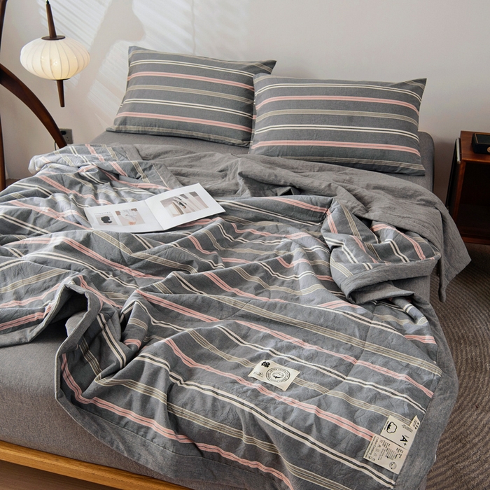 91家纺网 家纺一手货源 找家纺 鑫棉坊 2025新款全棉色织水洗棉A类棉花夏被可机洗空调被四件套床单枕套 贝拉