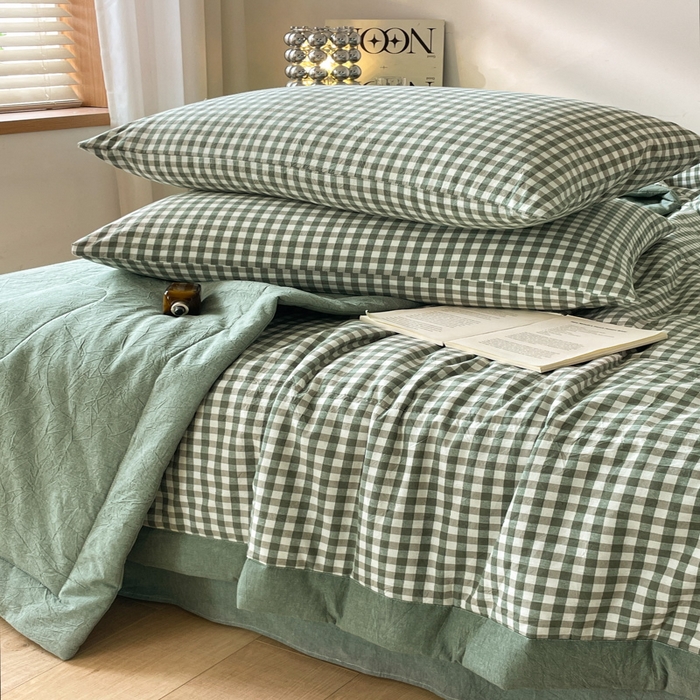 91家纺网 家纺一手货源 找家纺 2025梦初语新款无印风棉花夏被 绿小格