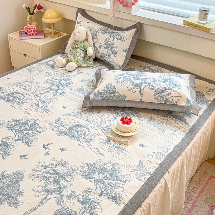 91家纺网 家纺一手货源 找家纺 迪乐妮 2025新款印花真冰藤冰凉席 丛林间-蓝