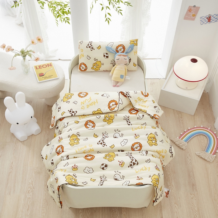 91家纺网 家纺一手货源 找家纺 丝涟家居 2025新款A类双面针织棉卡通小清新滚绳工艺夏被动物世界