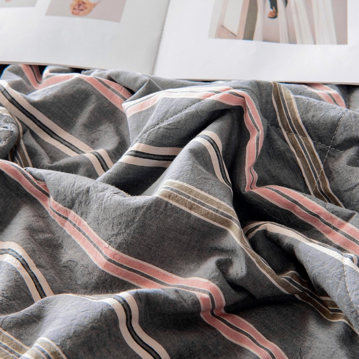 91家纺网 家纺一手货源 找家纺 鑫棉坊 2025新款全棉色织水洗棉A类棉花夏被可机洗空调被四件套床单枕套 贝拉